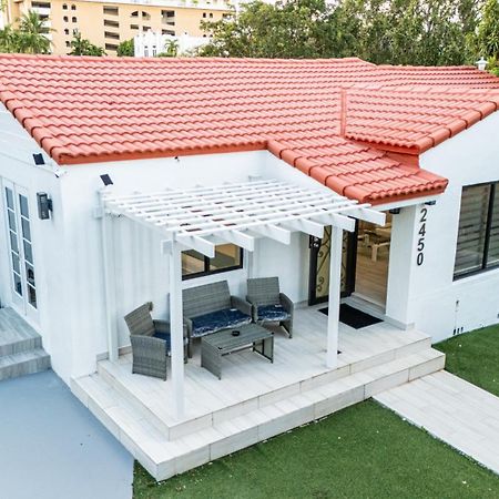 Luxury Retreat 3B ,2Ba Pool , Coral Gables Center Villa ไมอามี ภายนอก รูปภาพ