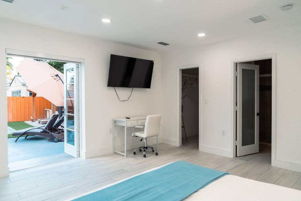 Luxury Retreat 3B ,2Ba Pool , Coral Gables Center Villa ไมอามี ภายนอก รูปภาพ
