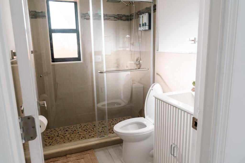 Luxury Retreat 3B ,2Ba Pool , Coral Gables Center Villa ไมอามี ภายนอก รูปภาพ