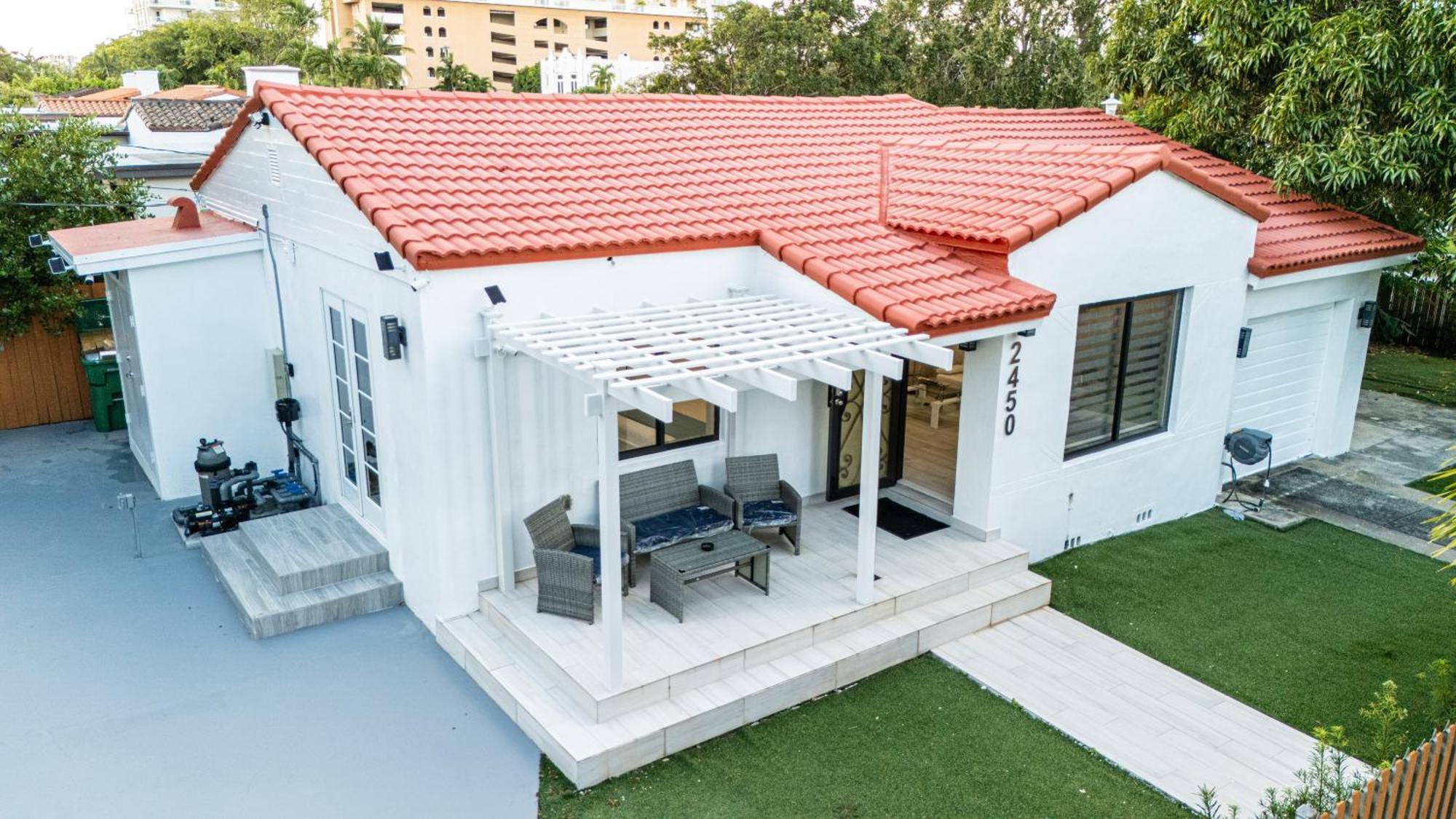 Luxury Retreat 3B ,2Ba Pool , Coral Gables Center Villa ไมอามี ภายนอก รูปภาพ