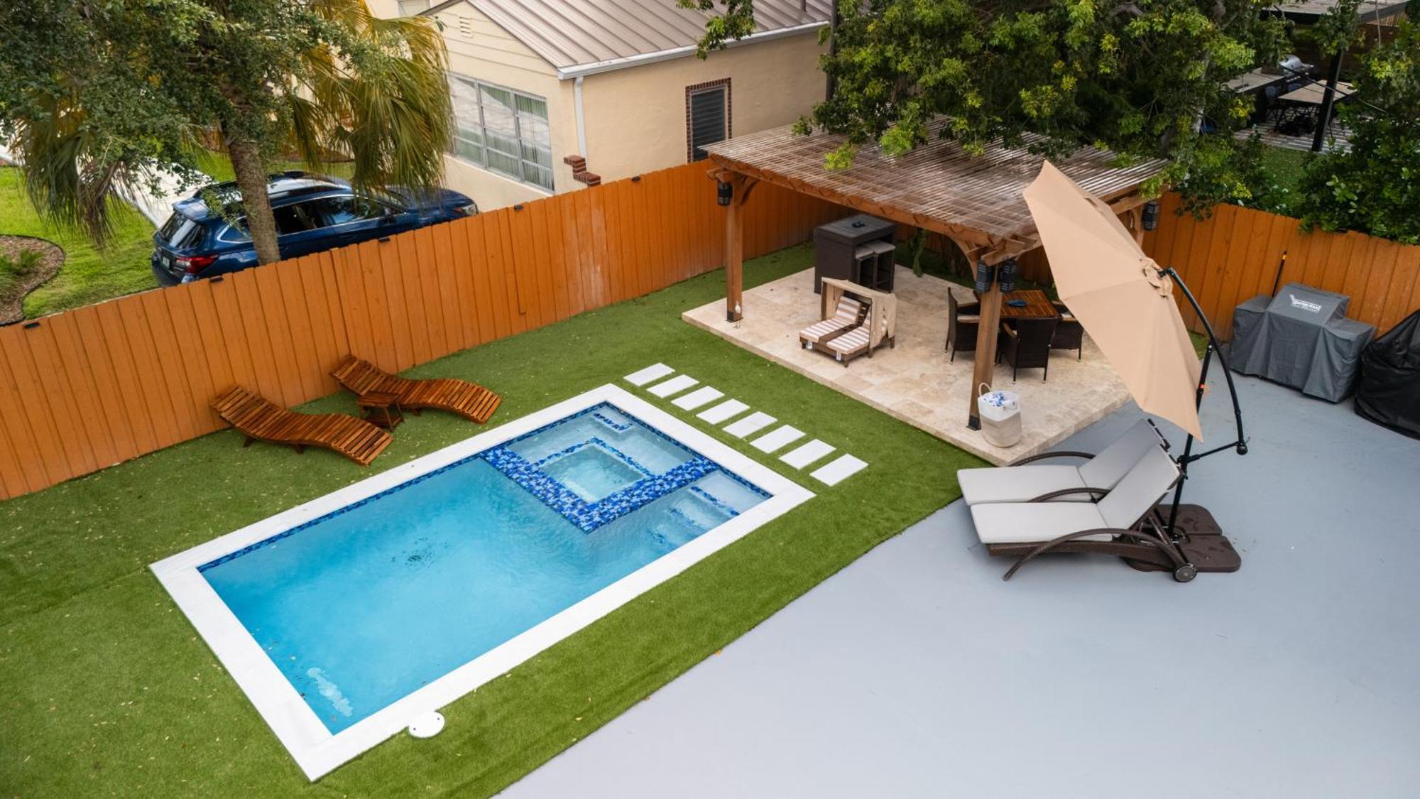 Luxury Retreat 3B ,2Ba Pool , Coral Gables Center Villa ไมอามี ภายนอก รูปภาพ